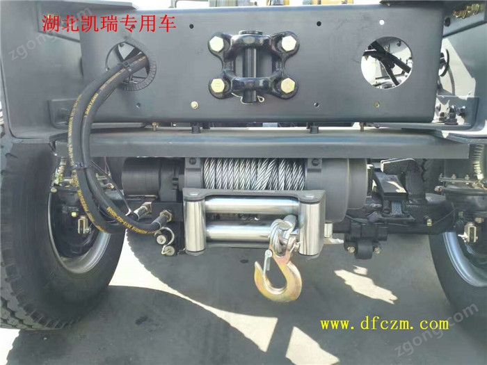 東風天錦沙漠車后置4噸拉力卷揚