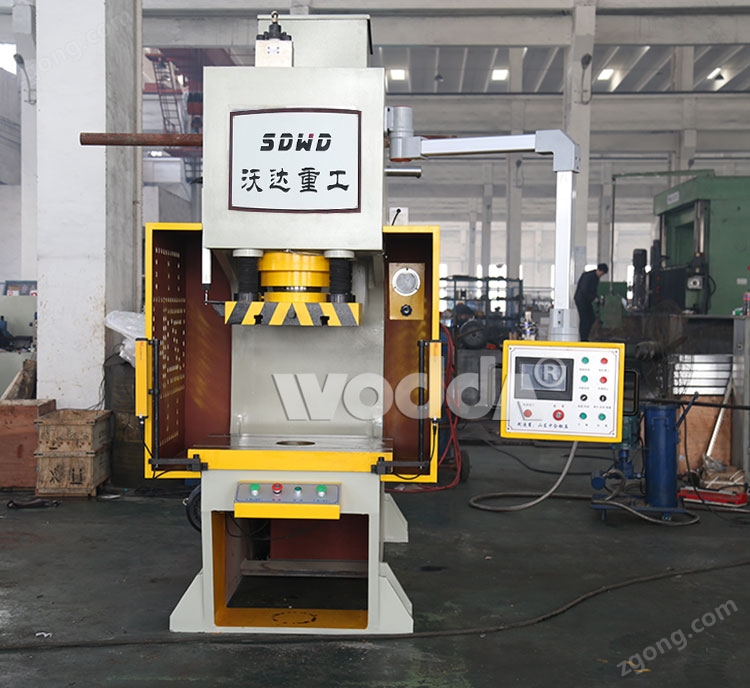 63噸導(dǎo)柱式液壓沖床